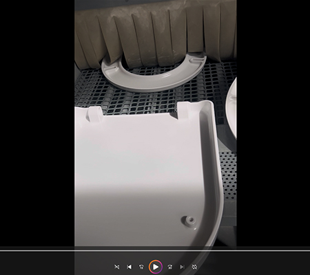 杭州客戶案例:馬桶蓋自動噴砂機工作視頻 杭州客戶案例:馬桶蓋自動噴砂機工作視頻